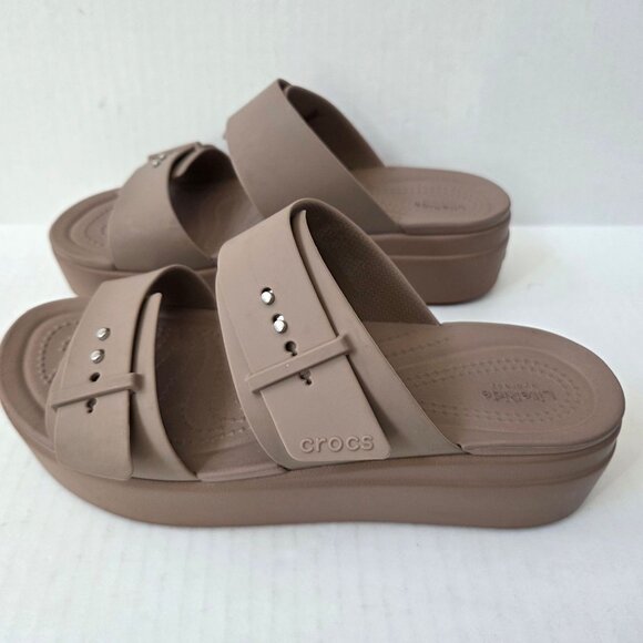 Crocs Sandals Womens 9 Beige Latte Brooklyn Buckle Low Wedge Platform - Picture 2 of 15